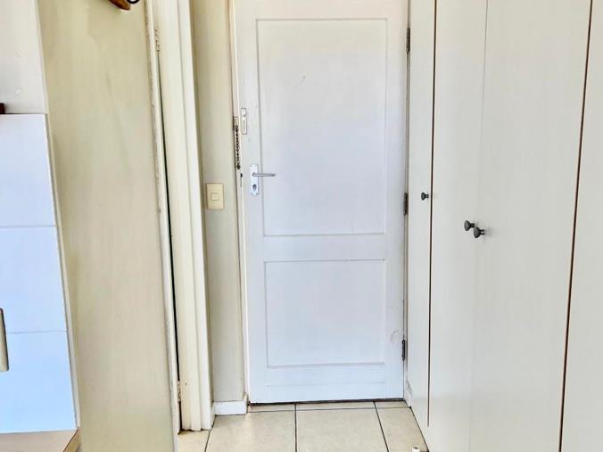 1 Bedroom Property for Sale in Milnerton Central Western Cape